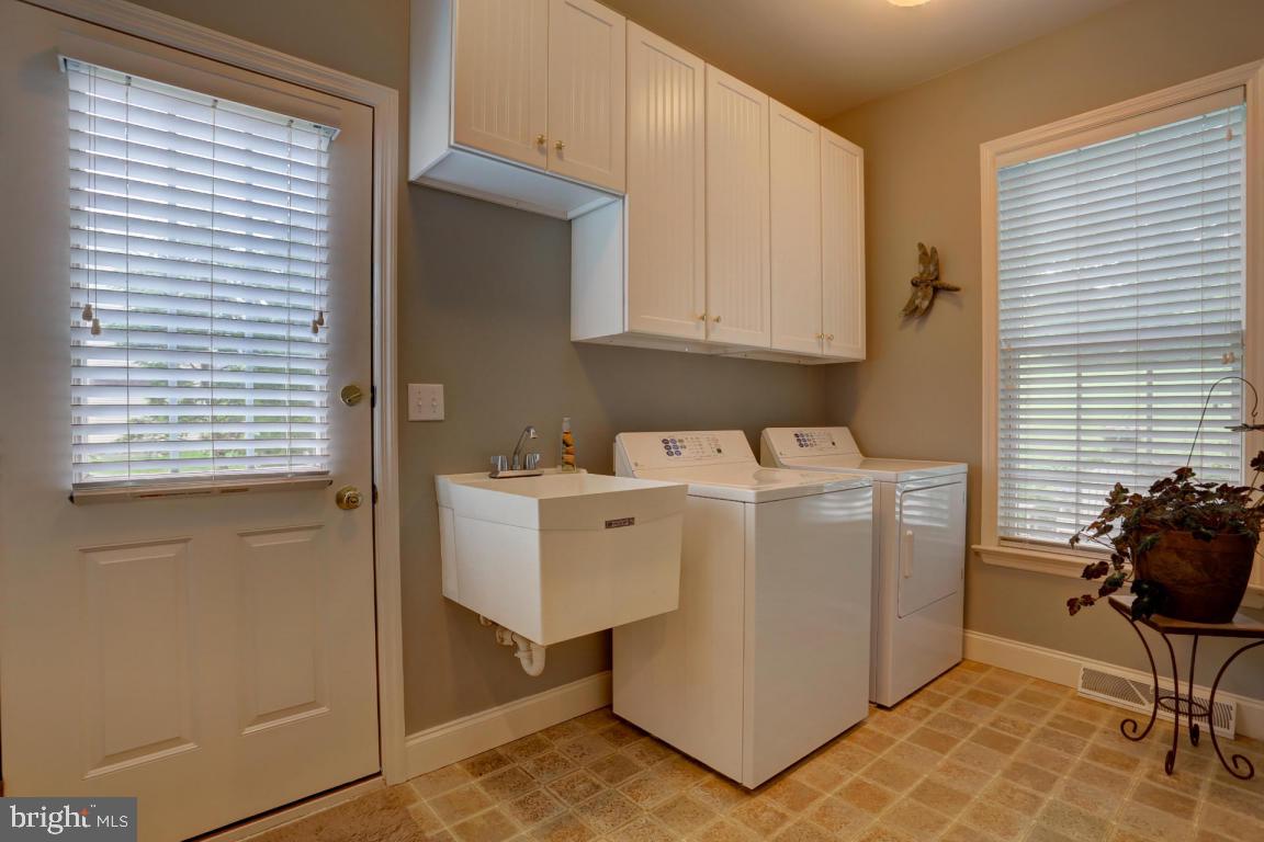 2110 Meadow Ridge Drive Lancaster, PA 17601 - Photo 40 of 52 Gallery Image 40