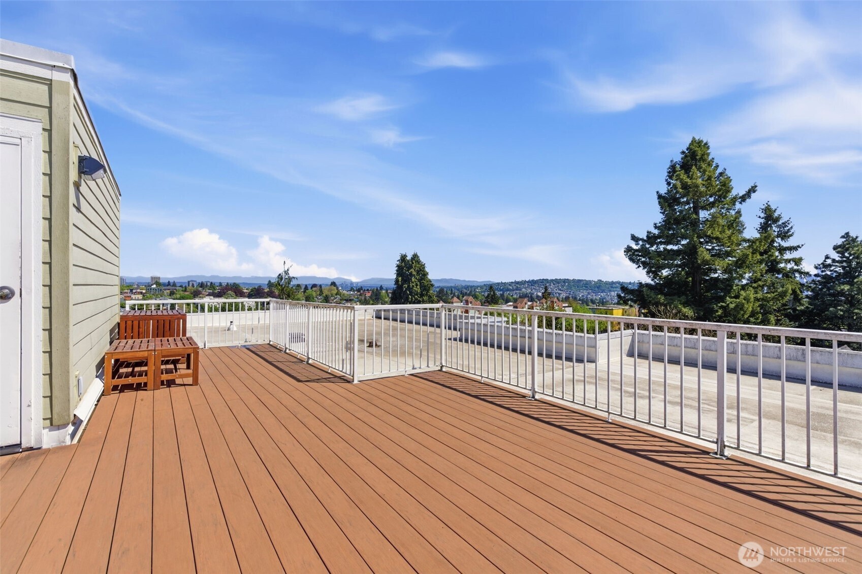 800 North Allen Place, Unit 401 Seattle, WA 98103 - Photo 27 of 32