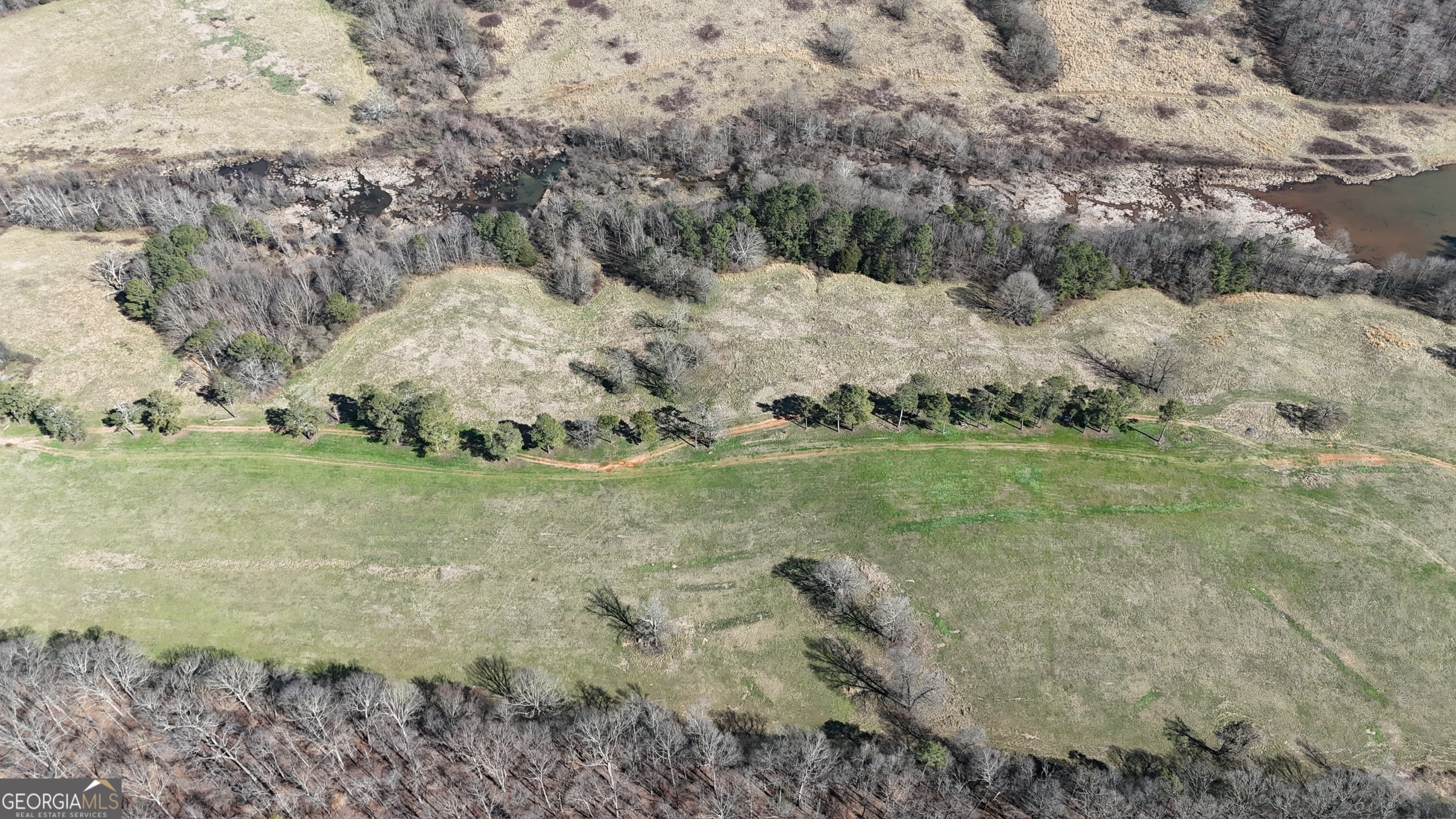 21 Jess Lane Commerce, GA 30530 - Photo 10 of 52 a view of a wooden floor