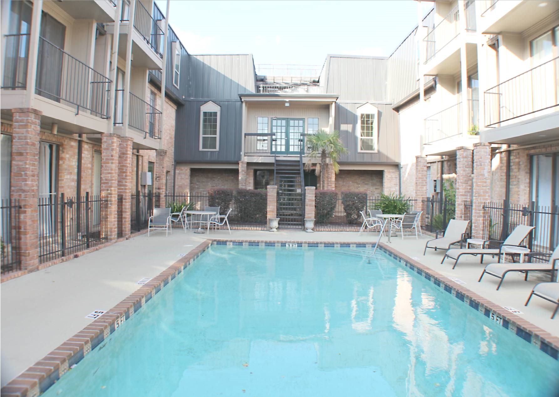 2425 Underwood Street, Unit 157 Houston, TX 77030 - Photo 17 of 20 Area Pool
