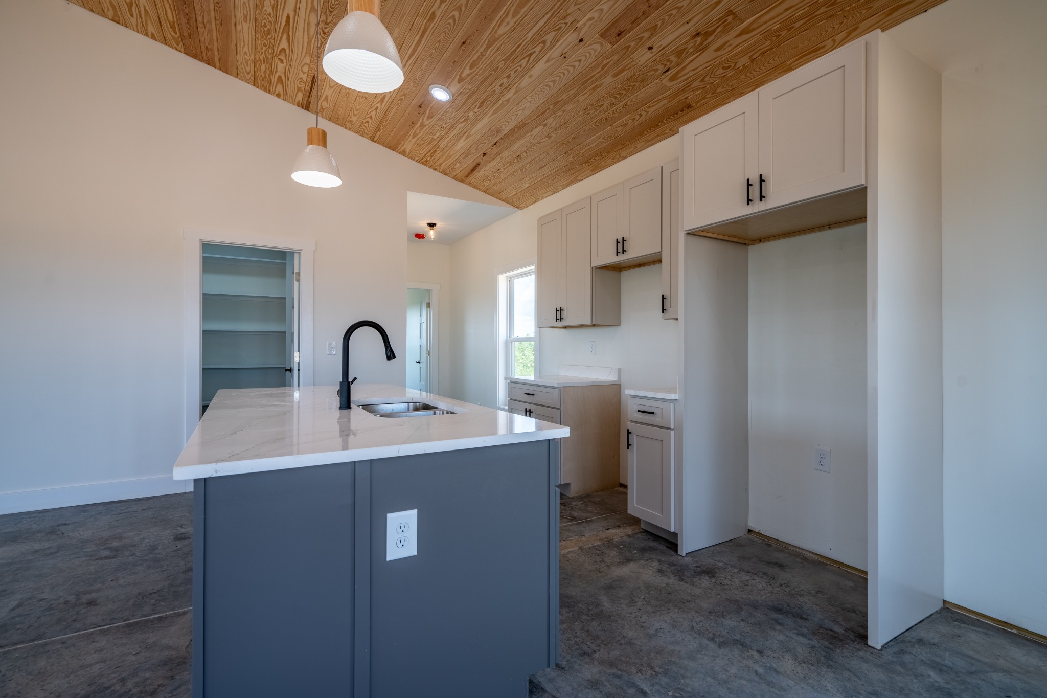 241 Springer Road Hohenwald, TN 38462 - Photo 11 of 63