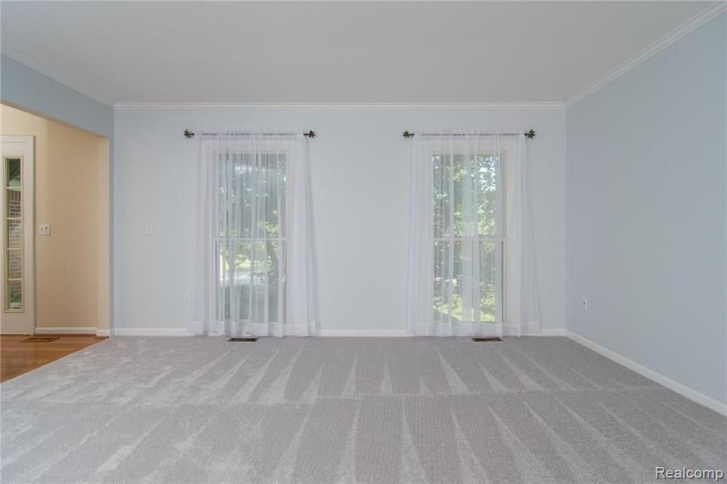 3055 Lexham Lane Rochester Hills, MI 48309 - Photo 5 of 35