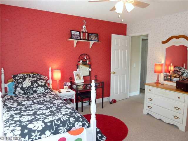 327 Beech Ridge Road Thomasville, NC 27360 - Photo 12 of 13 2nd Bedroom. 2nd Bedroom, Berber Carpet. Walk in closet