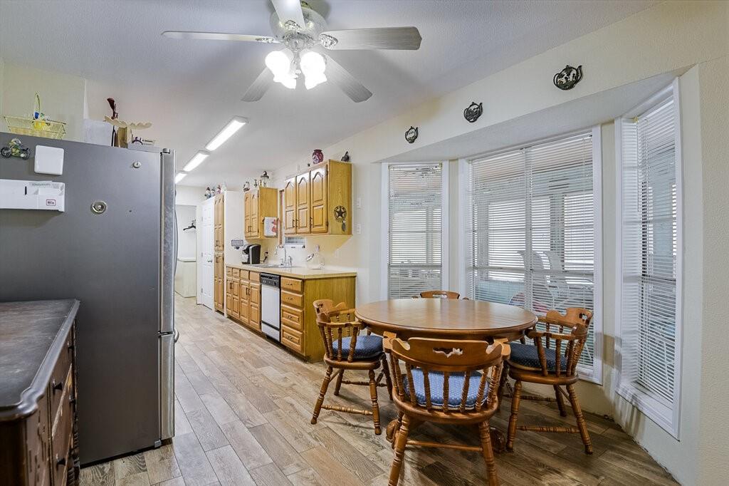 111 Kirk Road Midlothian, TX 76065 - Photo 12 of 40 a dining room with furniture and window