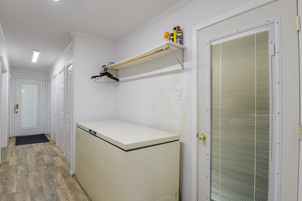 111 Kirk Road Midlothian, TX 76065 - Photo 26 of 40 a utility room with dryer and washer