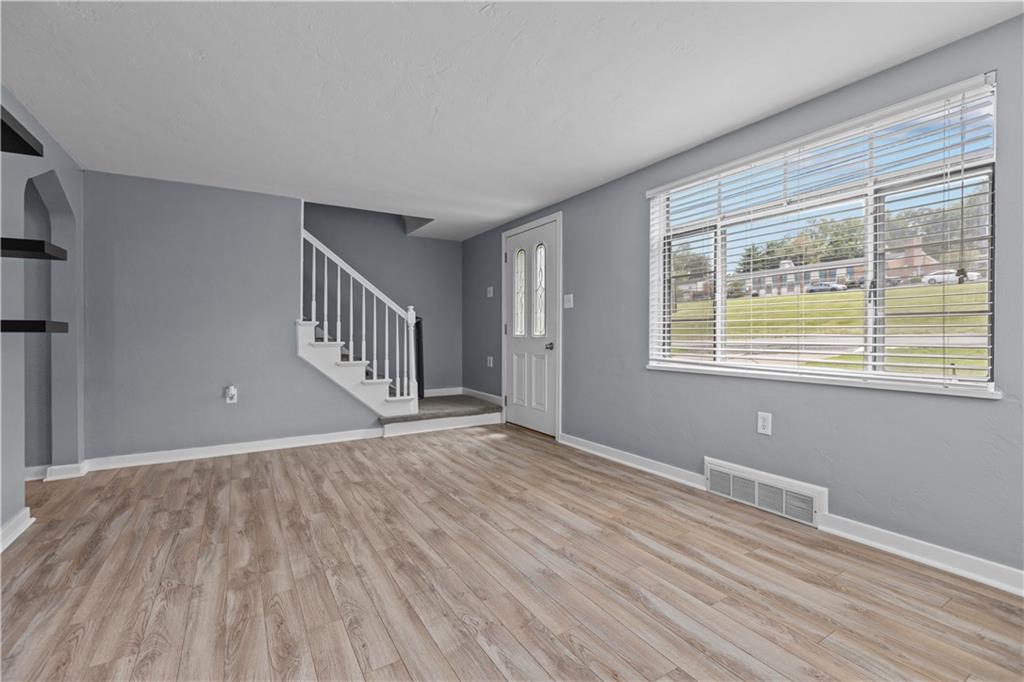 411 Horning Road Pittsburgh, PA 15236 - Photo 13 of 35 Gallery Image 13
