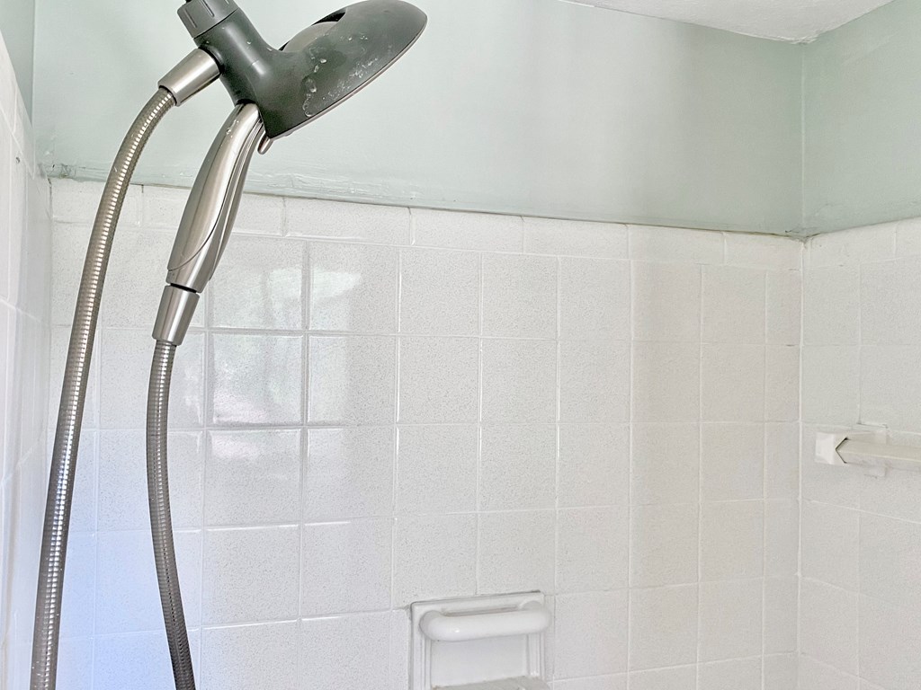 4119 Canady Street Columbus, GA 31909 - Photo 20 of 34 white tiled shower