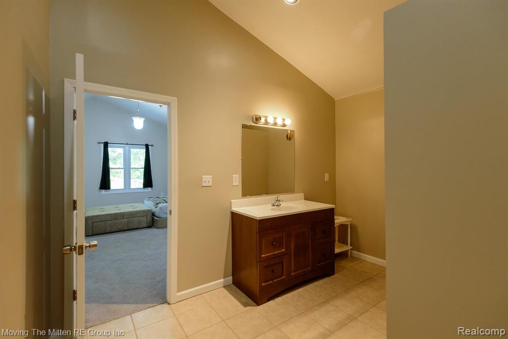 44350 Dunn Road Belleville, MI 48111 - Photo 11 of 80