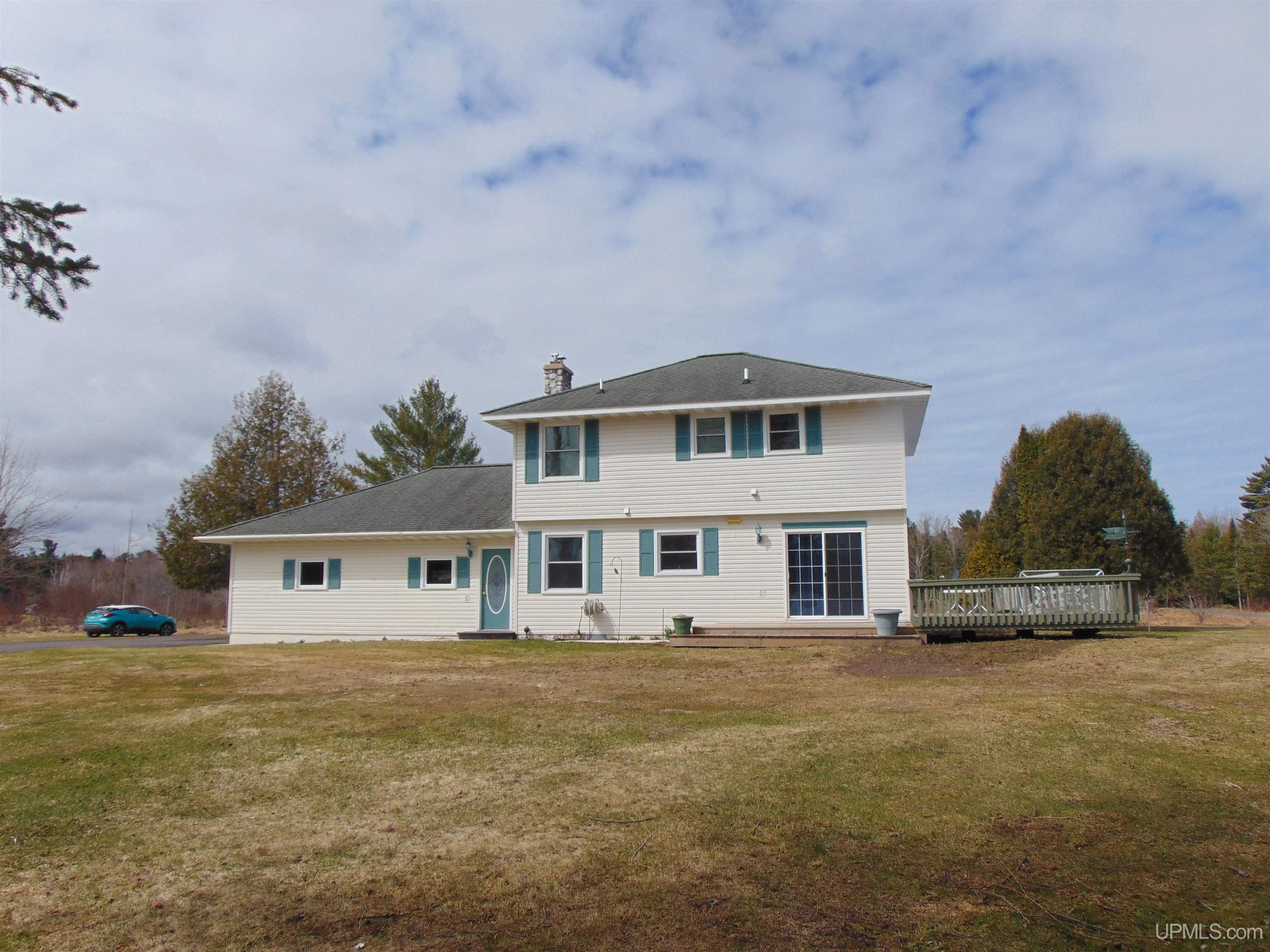 52950 Red Brick Road Houghton, MI 49931 - Photo 4 of 74 Gallery Image 4