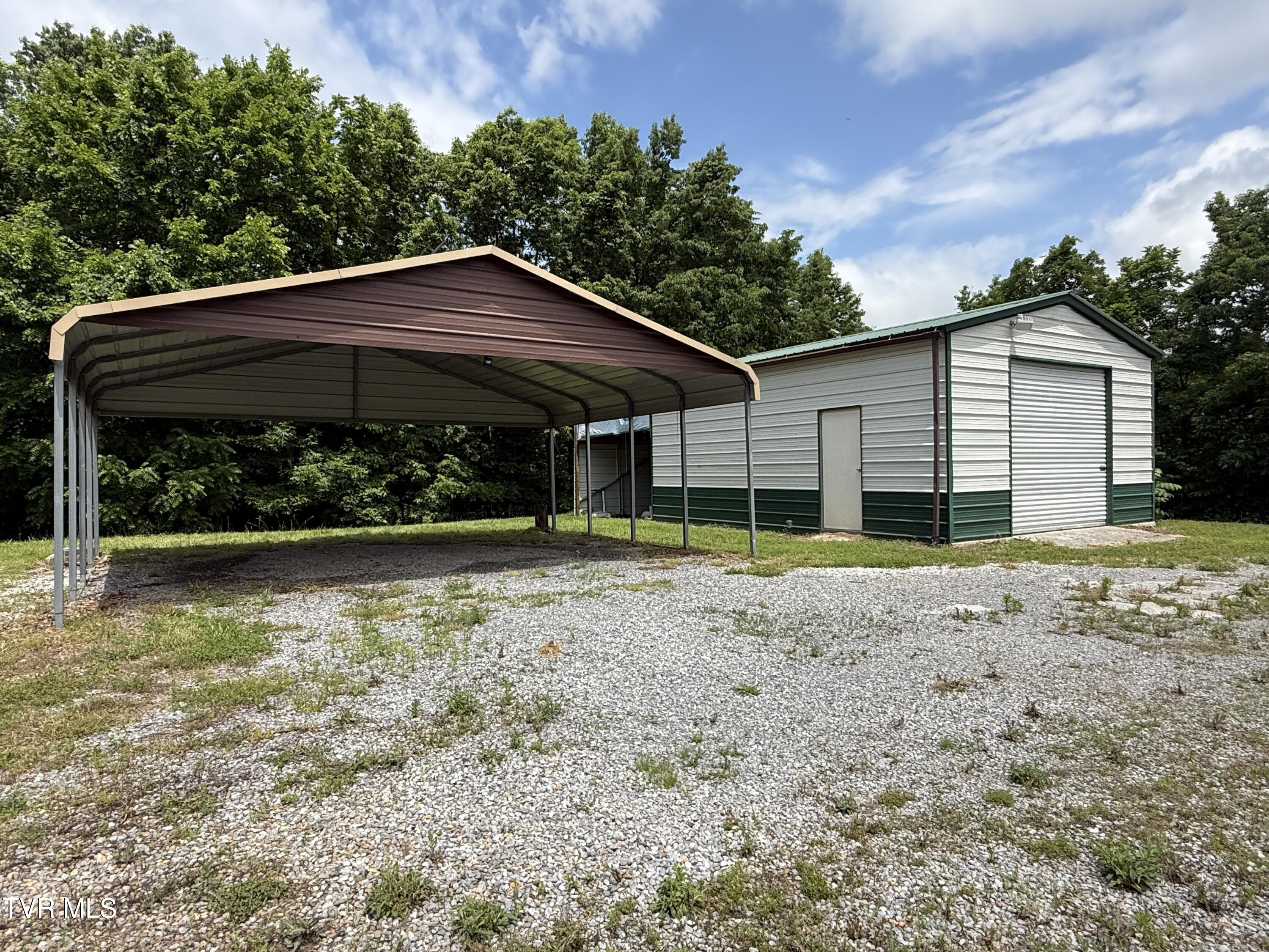 2233 Sinking Creek Road Parrottsville, TN 37843 - Photo 2 of 48 IMG_1923