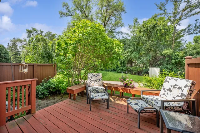 $384,900 | 434 Dogwood Terrace, Buffalo Grove, IL 60089