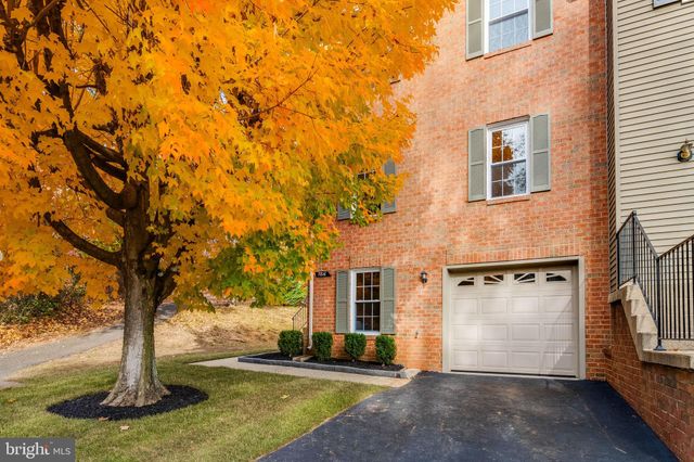 $700,000 | 7816 Wintercress Lane, Springfield, VA 22152