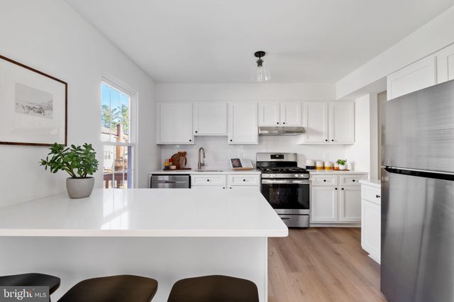 $700,000 | 7816 Wintercress Lane, Springfield, VA 22152