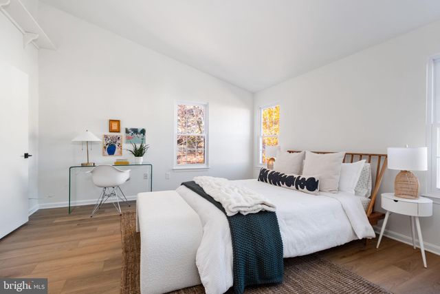 $700,000 | 7816 Wintercress Lane, Springfield, VA 22152