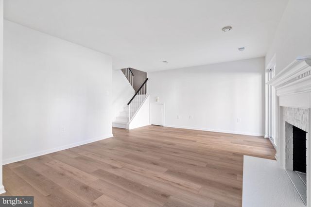 $700,000 | 7816 Wintercress Lane, Springfield, VA 22152