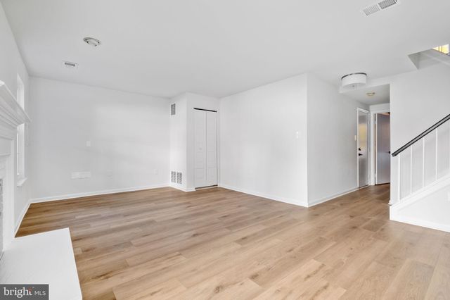 $700,000 | 7816 Wintercress Lane, Springfield, VA 22152