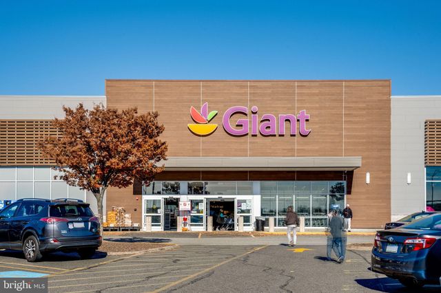 $700,000 | 7816 Wintercress Lane, Springfield, VA 22152