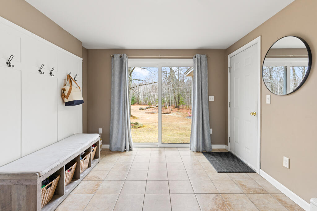 21 South Ridge Drive Standish, ME 04084 - Photo 4 of 65 DSC01437