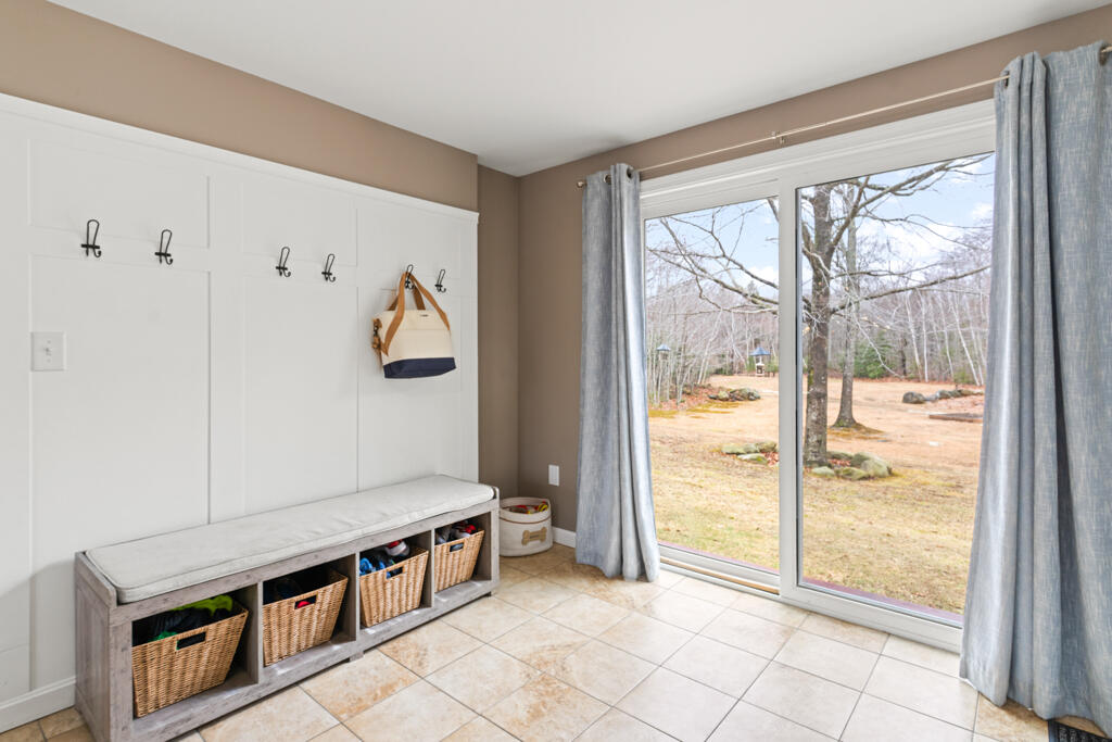 21 South Ridge Drive Standish, ME 04084 - Photo 5 of 65 DSC01442