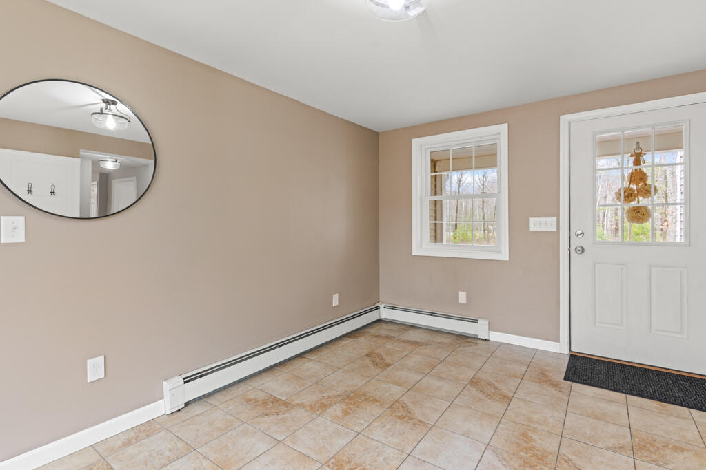 21 South Ridge Drive Standish, ME 04084 - Photo 7 of 65 DSC01446