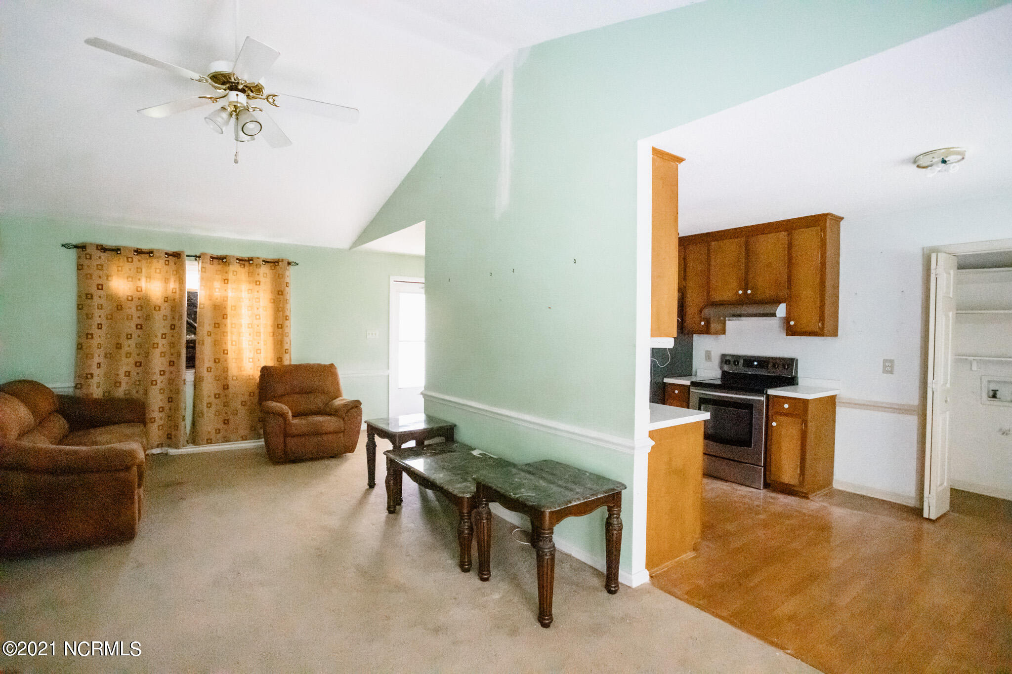 295 Deer Walk Road Tarboro, NC 27886 - Photo 4 of 16 IMG_4738