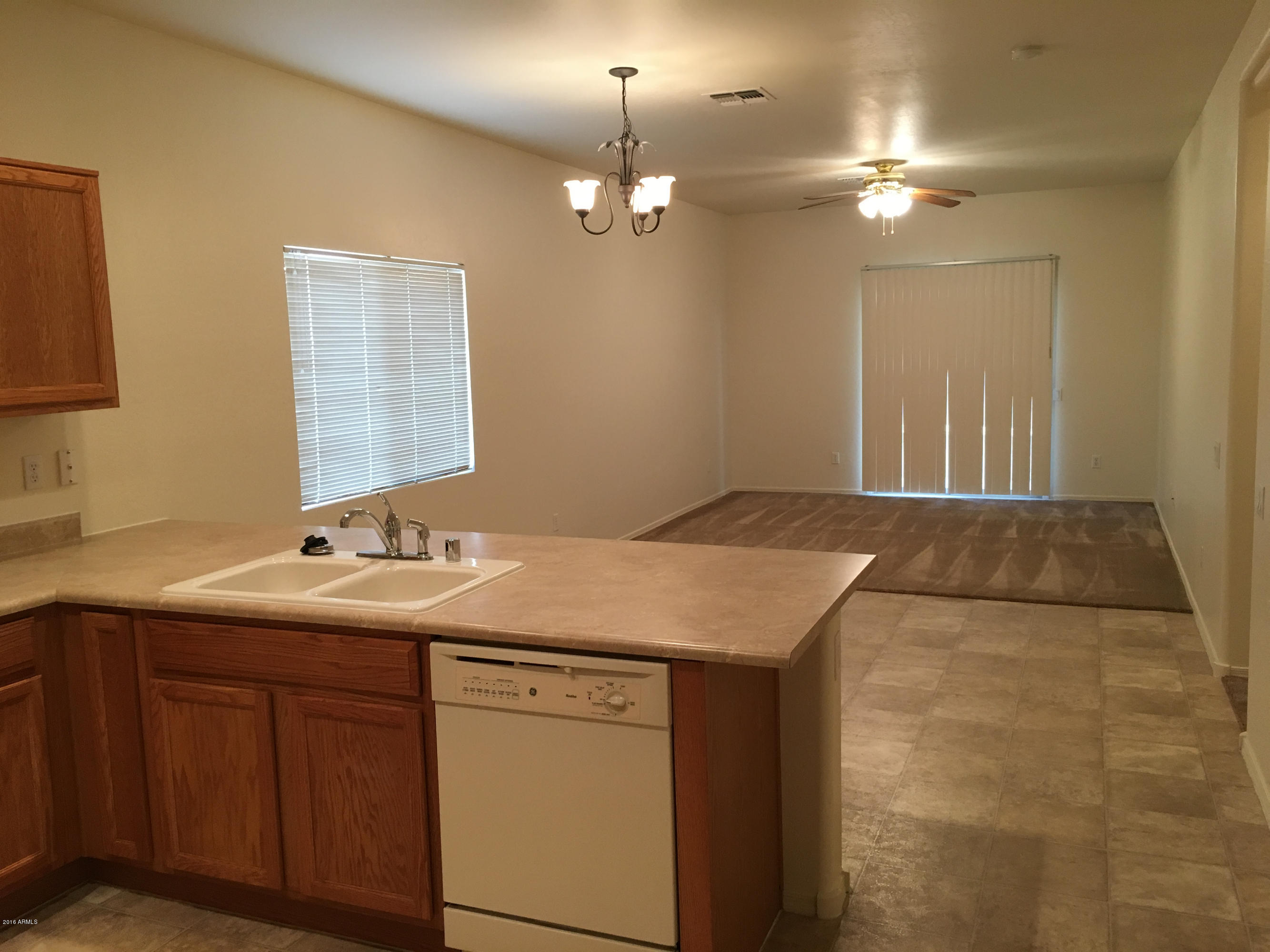 17232 West Rimrock Street Surprise, AZ 85388 - Photo 4 of 23 D