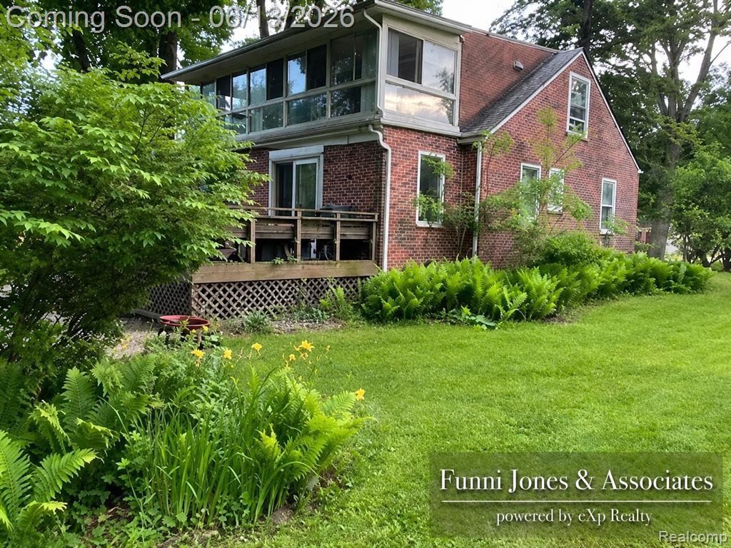 9552 Wayne Road Livonia, MI 48150 - Photo 3 of 23