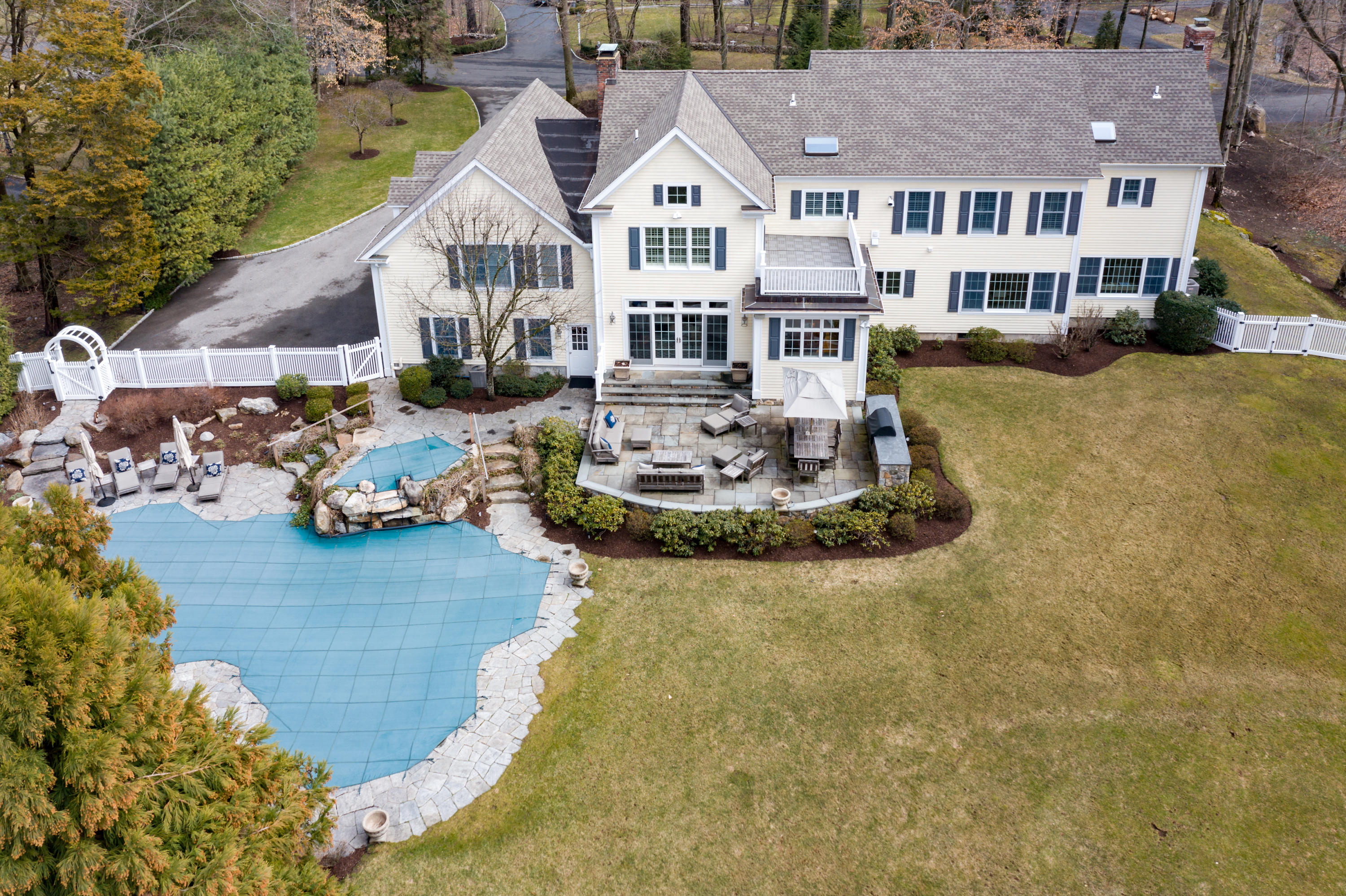 70 Leeuwarden Road Darien, CT 06820 - Photo 2 of 33 70 Leeuwarden Rd aerial temp-08
