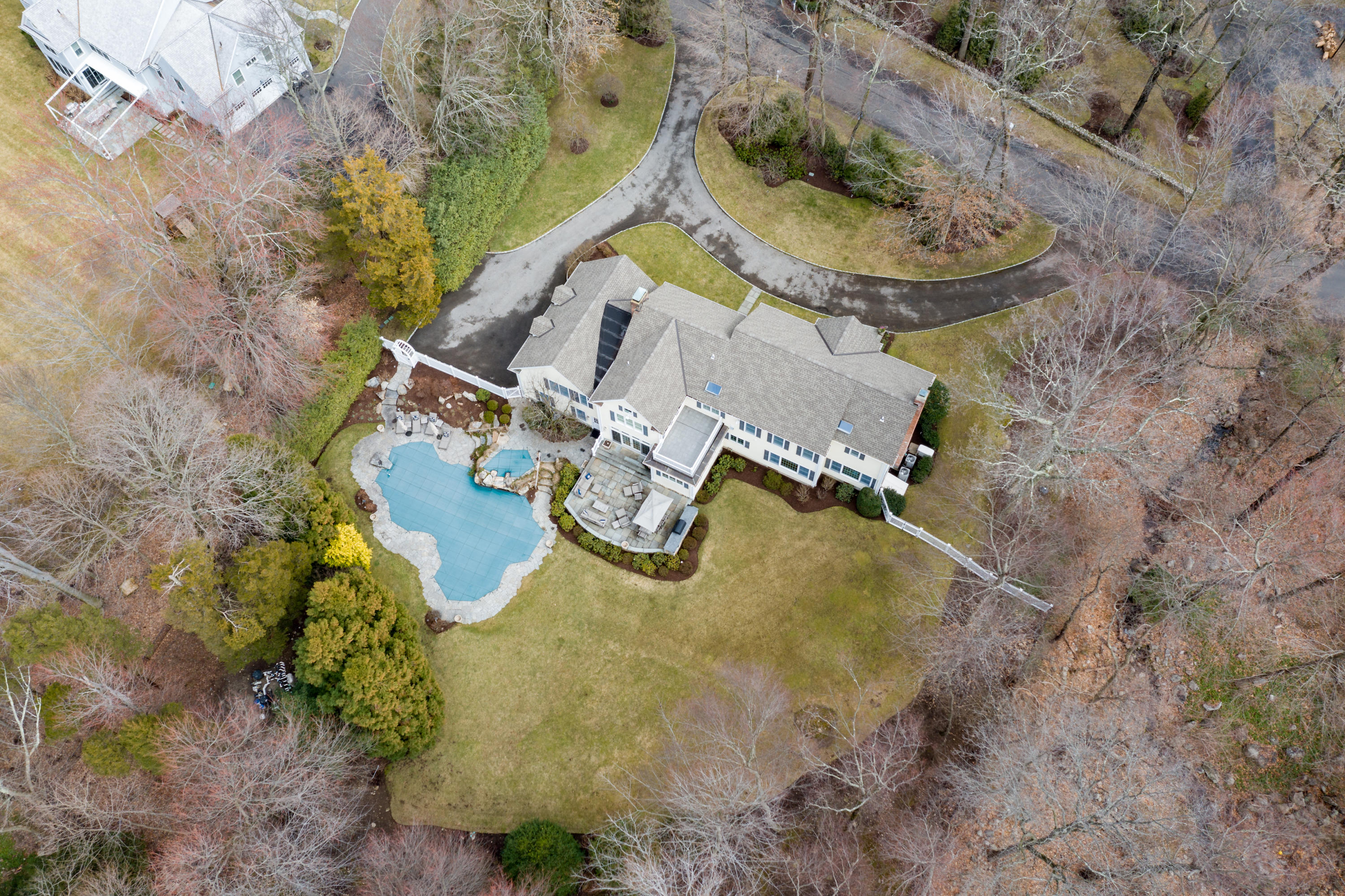 70 Leeuwarden Road Darien, CT 06820 - Photo 29 of 33 70 Leeuwarden Rd aerial temp-04