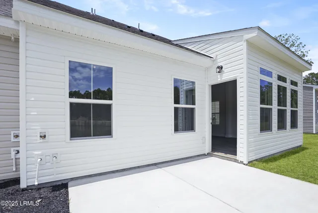 $349,990 | 97 Crown Street, Hardeeville, SC 29927