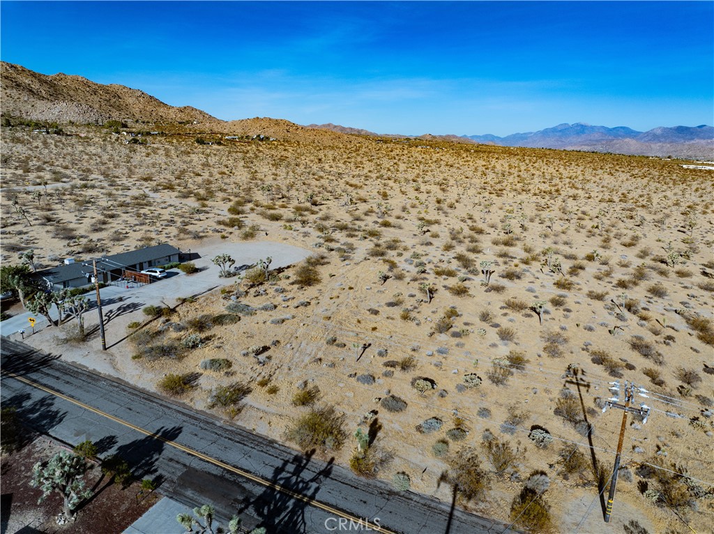 7454 Olympic Road Joshua Tree, CA 92252 - Photo 7 of 28 Gallery Image 7