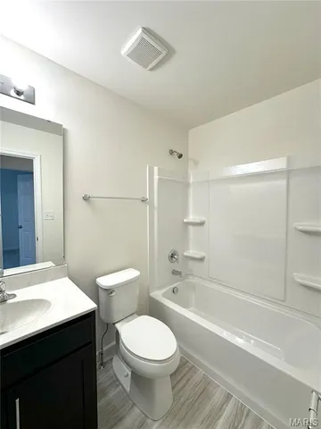 $2,100 | 328 Fall Harvest Parkway, Wentzville, MO 63385