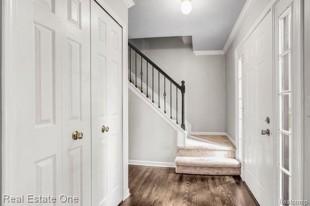 3017 Lexham Lane Rochester, MI 48309 - Photo 4 of 40 Gallery Image 4