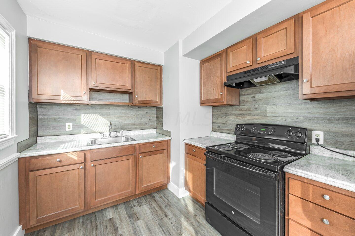 2763 Beulah Road Columbus, OH 43211 - Photo 8 of 33 _LLP9244.jpg-SMALL