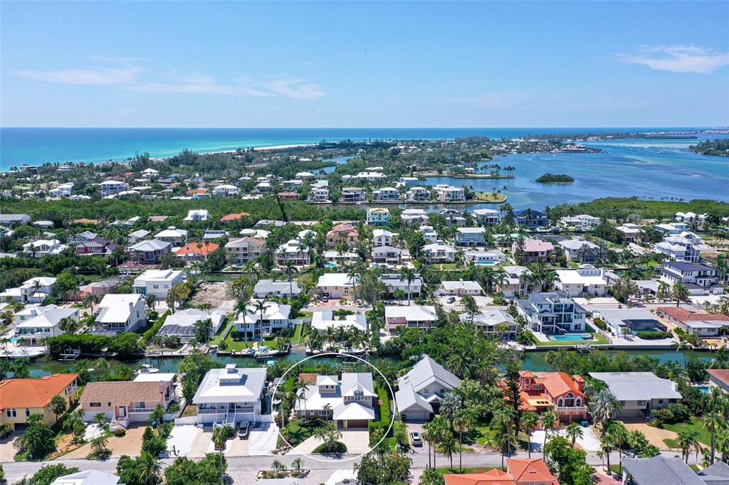 725 Penfield Street Longboat Key, FL 34228 - Photo 33 of 33 an aerial view of a city