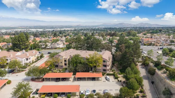 $340,000 | 2275 Del Mar Way, Unit 306, Corona, CA 92882
