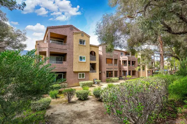 $340,000 | 2275 Del Mar Way, Unit 306, Corona, CA 92882