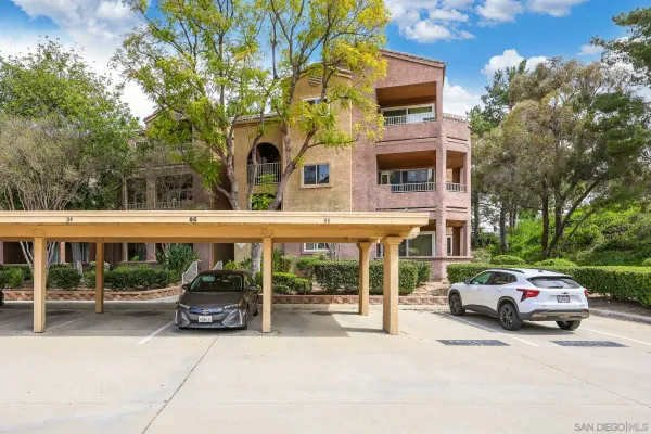 $340,000 | 2275 Del Mar Way, Unit 306, Corona, CA 92882