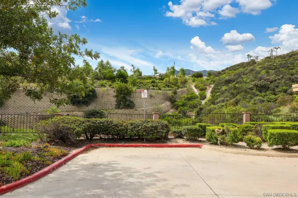 $340,000 | 2275 Del Mar Way, Unit 306, Corona, CA 92882