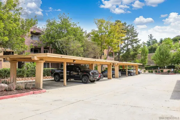 $340,000 | 2275 Del Mar Way, Unit 306, Corona, CA 92882