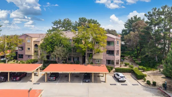 $340,000 | 2275 Del Mar Way, Unit 306, Corona, CA 92882