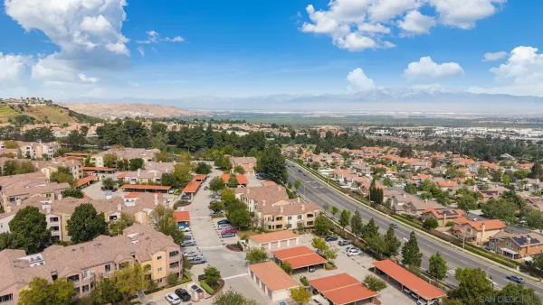 $340,000 | 2275 Del Mar Way, Unit 306, Corona, CA 92882