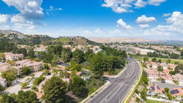 $340,000 | 2275 Del Mar Way, Unit 306, Corona, CA 92882