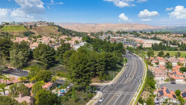 $340,000 | 2275 Del Mar Way, Unit 306, Corona, CA 92882