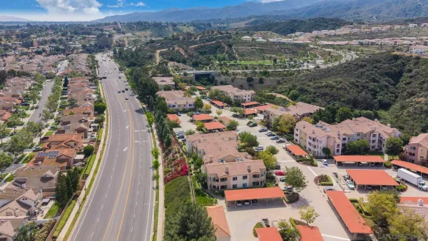 $340,000 | 2275 Del Mar Way, Unit 306, Corona, CA 92882