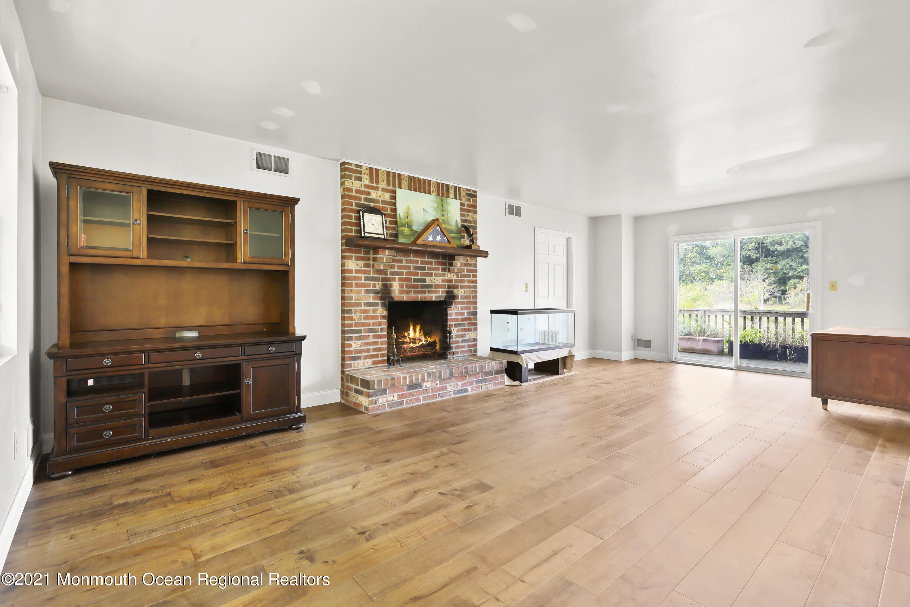 760 Farmingdale Road Jackson, NJ 08527 - Photo 12 of 29 family room