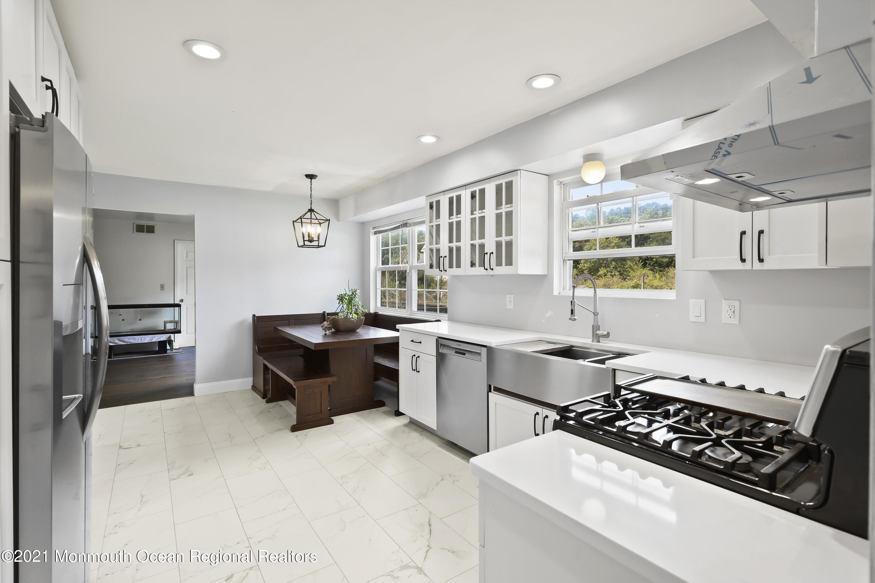 760 Farmingdale Road Jackson, NJ 08527 - Photo 9 of 29 kitchen