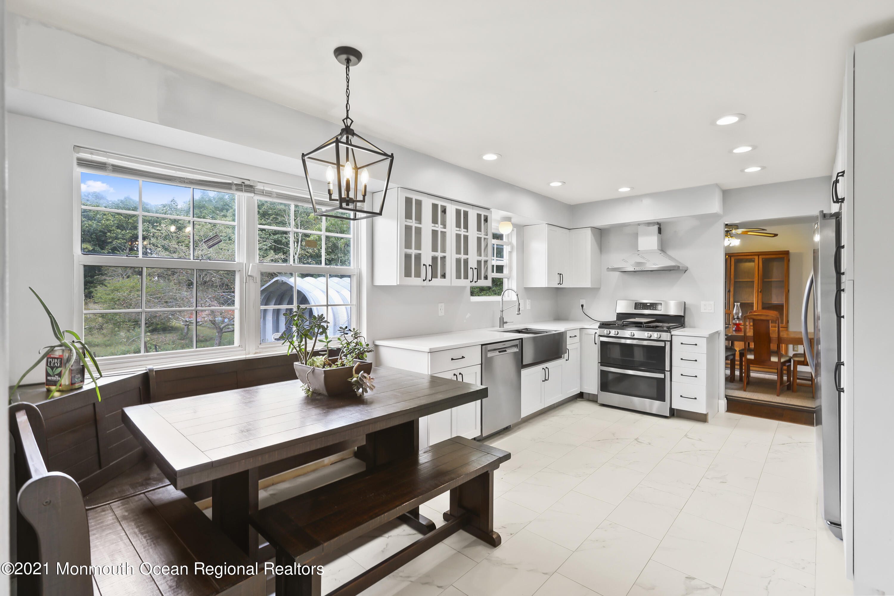 760 Farmingdale Road Jackson, NJ 08527 - Photo 10 of 29 kitchen