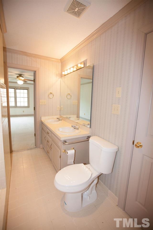 7923 Footman Way Raleigh, NC 27615 - Photo 9 of 19