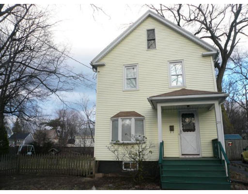 23 Dell Place Springfield, MA 01118 - Photo 1 of 5 Gallery Image 1